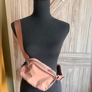 Light Brown Crossbody/Fanny Pack – Trendy & Functional
